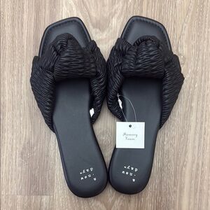 Women's Black Memory Foam Sandals